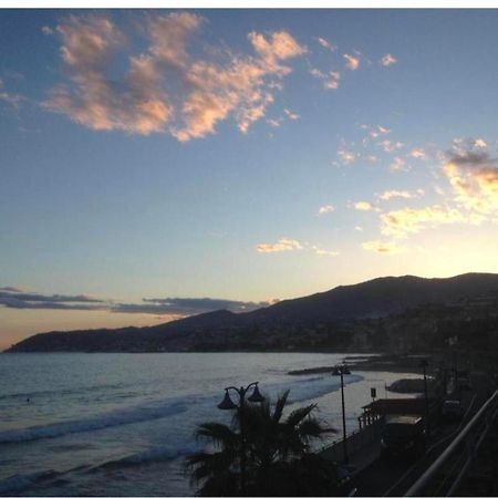 Marine Sea View Apartment Sanremo Exterior photo